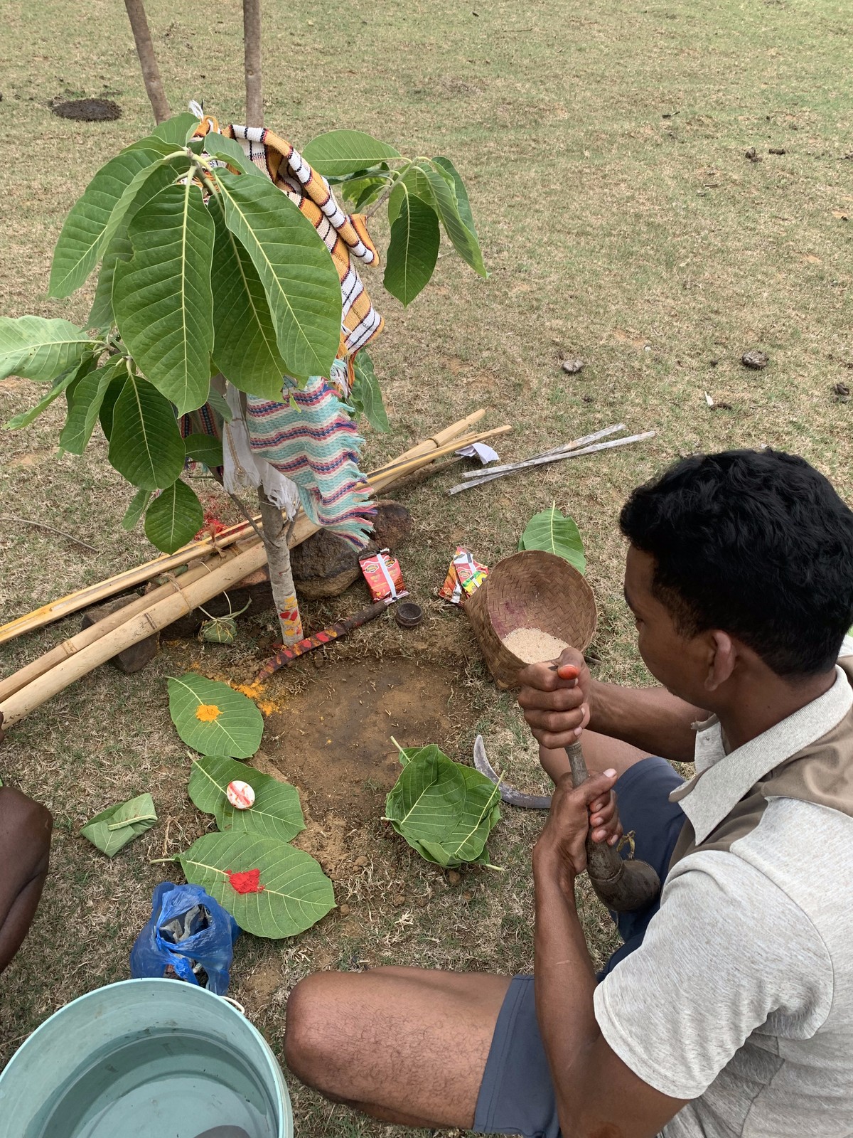 Koyas preparing an idol for worship
